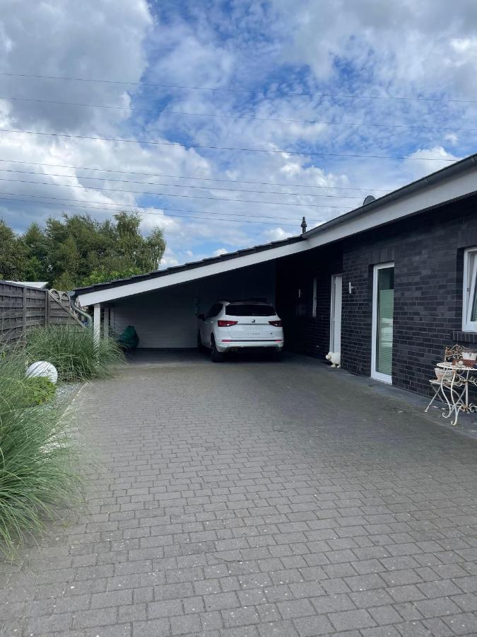 Idylisches Ferienhaus Edewecht Bagian luar foto