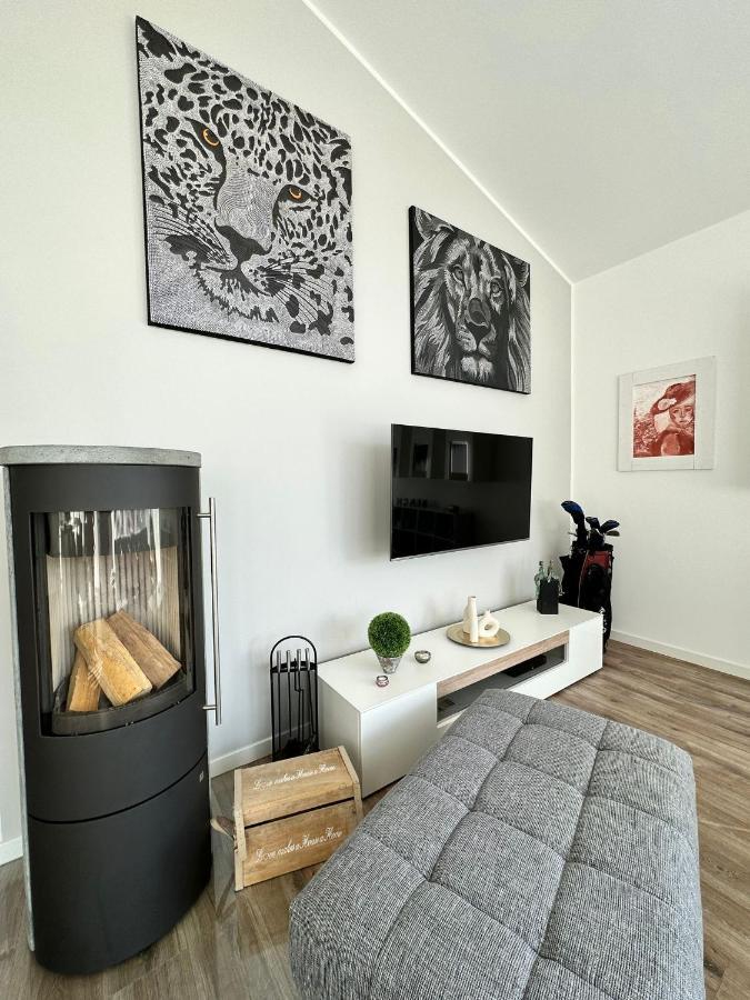 Idylisches Ferienhaus Edewecht Bagian luar foto